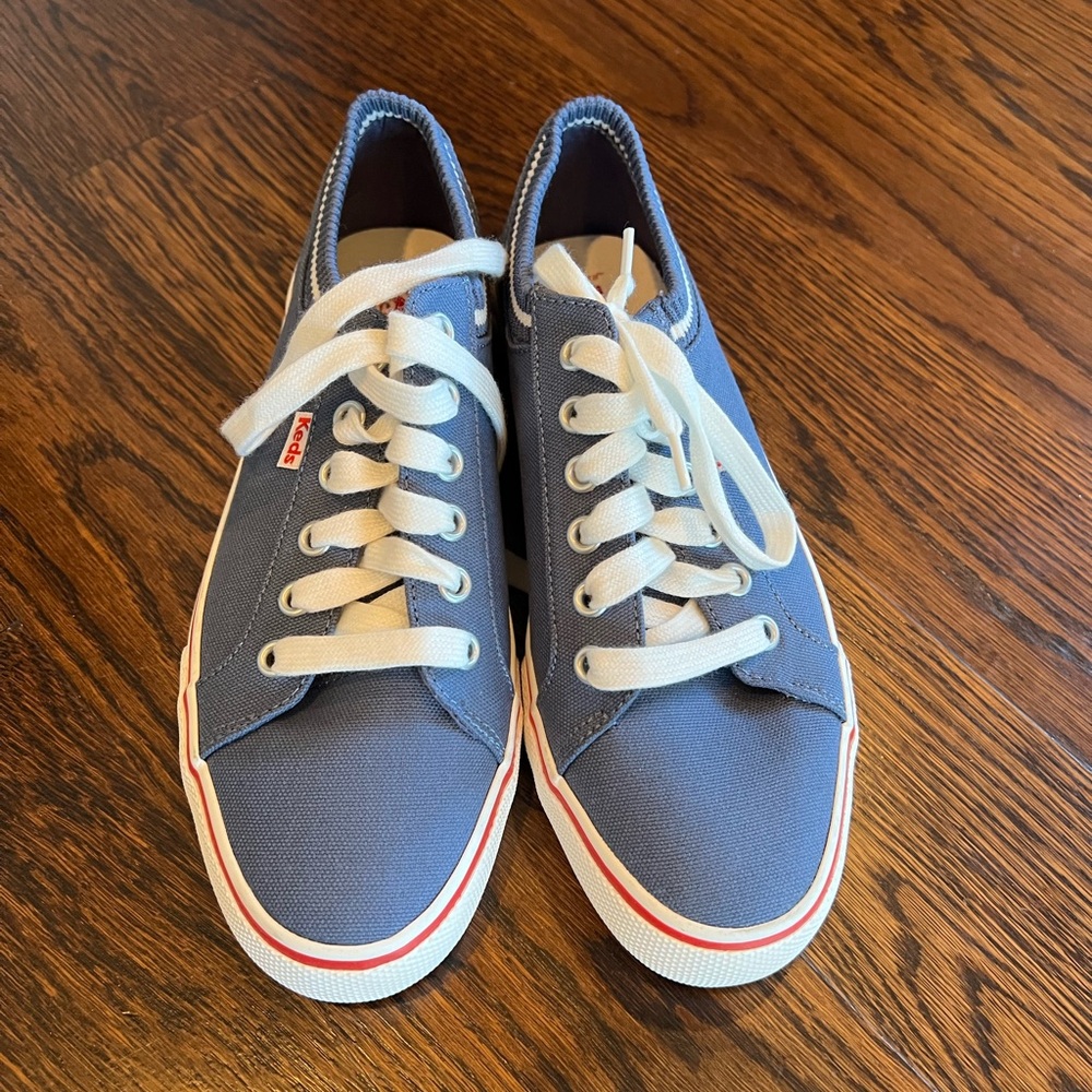Keds sneakers , never been worn size 7 women
